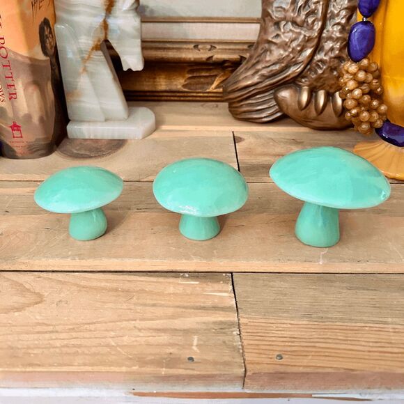 Viking Glass Mould Mosser Glass Solid Jadeite Glass Mushroom (Set of 3) - Picture 2 of 6